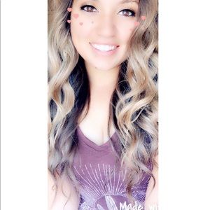 Meet your Posher, Katelyn